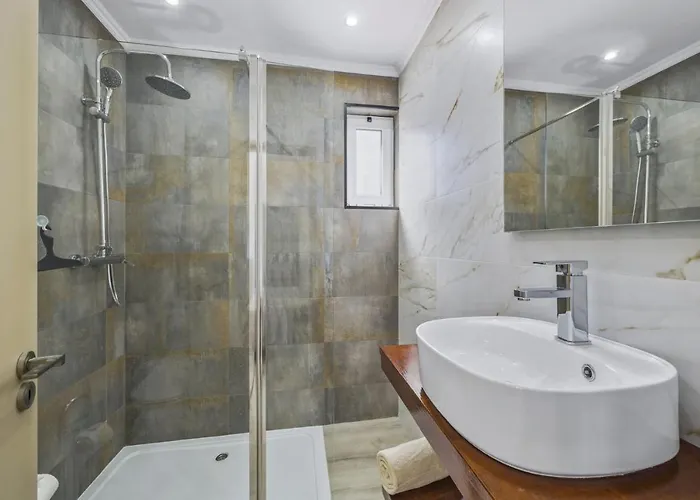 Pina By Албуфейра